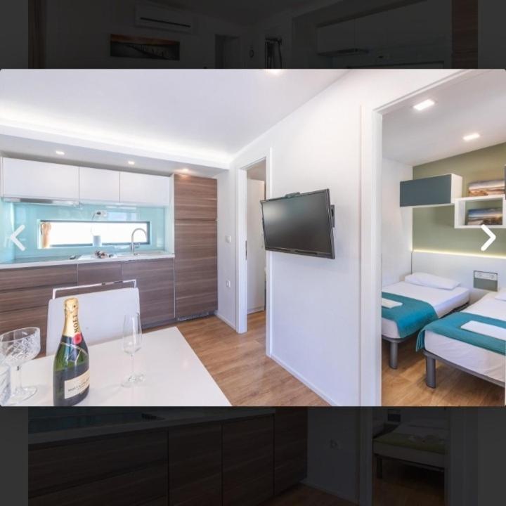 Tomica Apartments With Pool Биоград-на-Мору Экстерьер фото